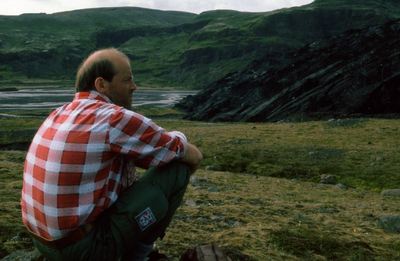 107_05.jpg - Bergul Dag ved ei arm av Eyafjallajøkull